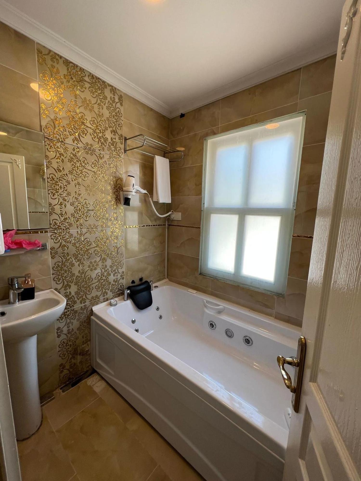 Mihri Hatun Suit Otel Istanbul Bagian luar foto